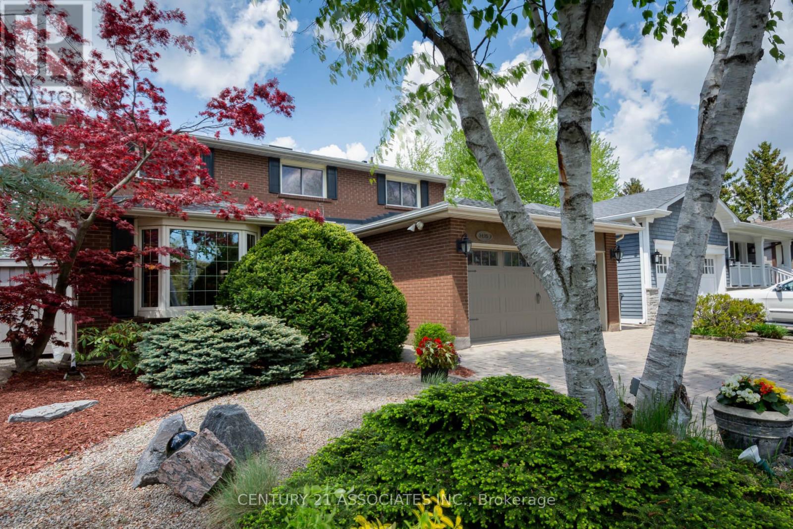 Property at 2475 POPLAR CRESCENT image 2
