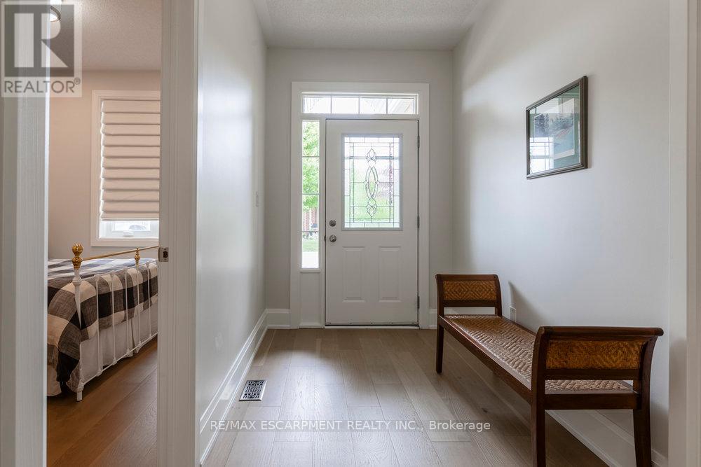 Property at 84 SANDOLLAR DRIVE image 3