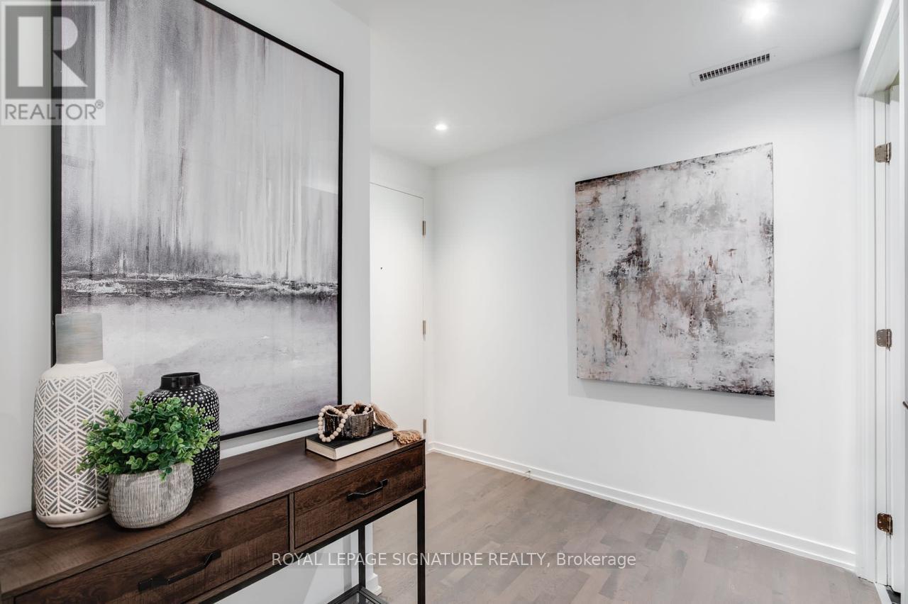 319 - 60 Colborne Street, Toronto, Ontario  M5E 1E3 - Photo 6 - C12255870