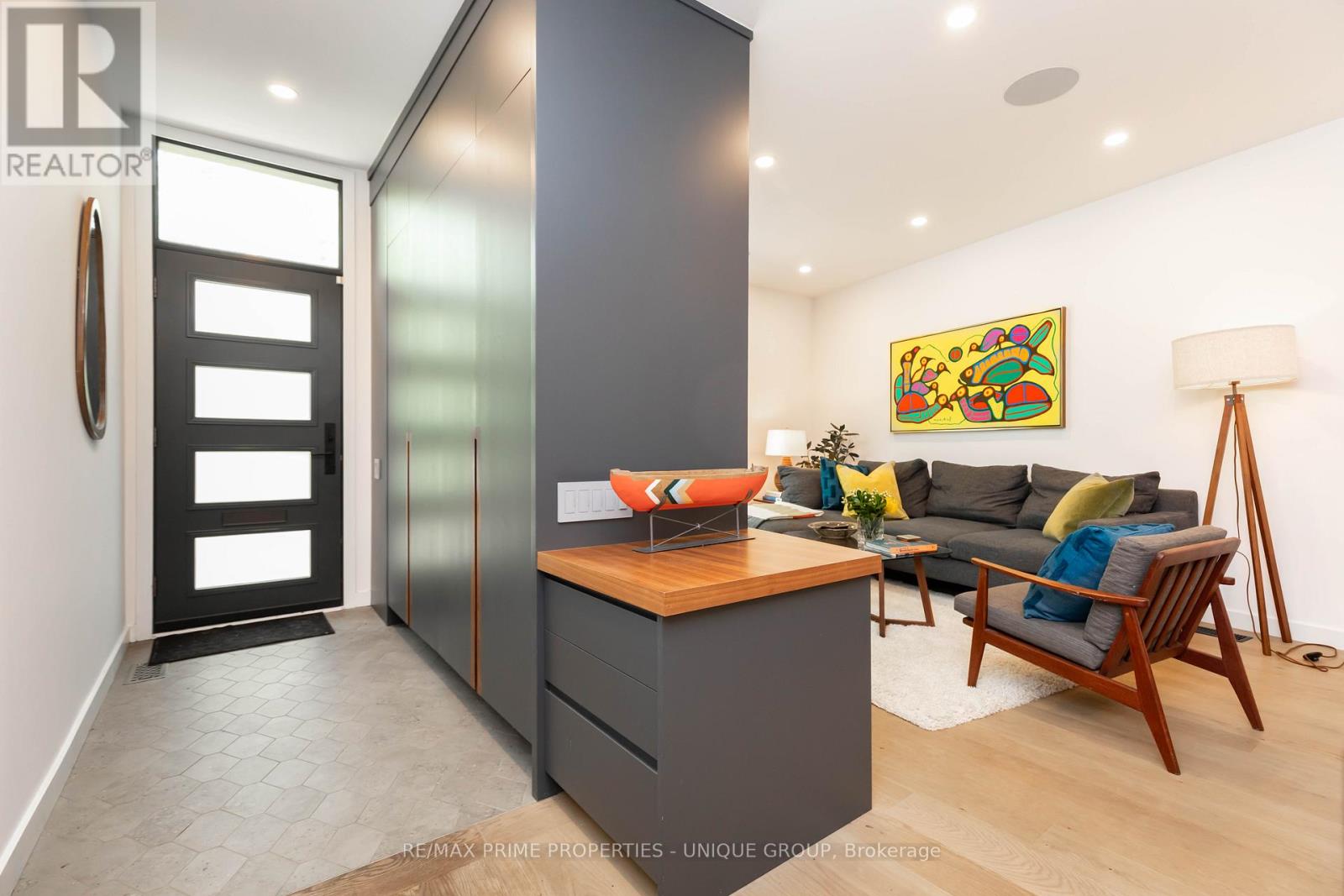 Property at 137 MARLBOROUGH PLACE image 3