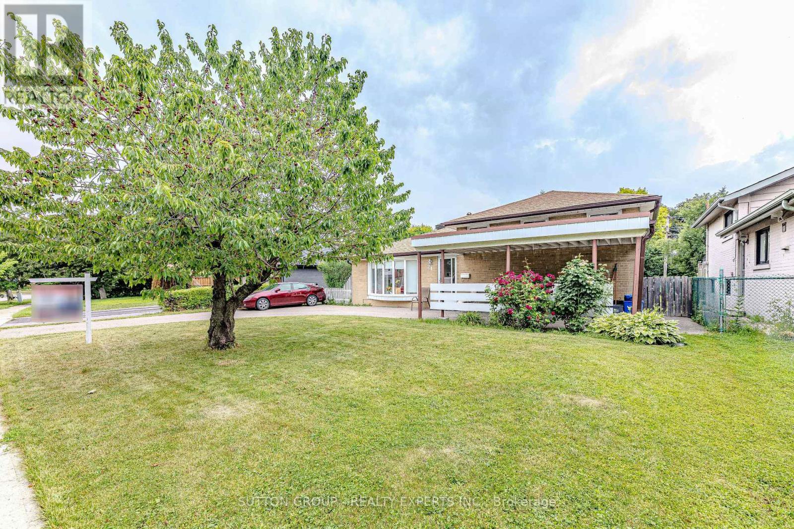 Property at 24 VANDERBRENT CRESCENT image 1