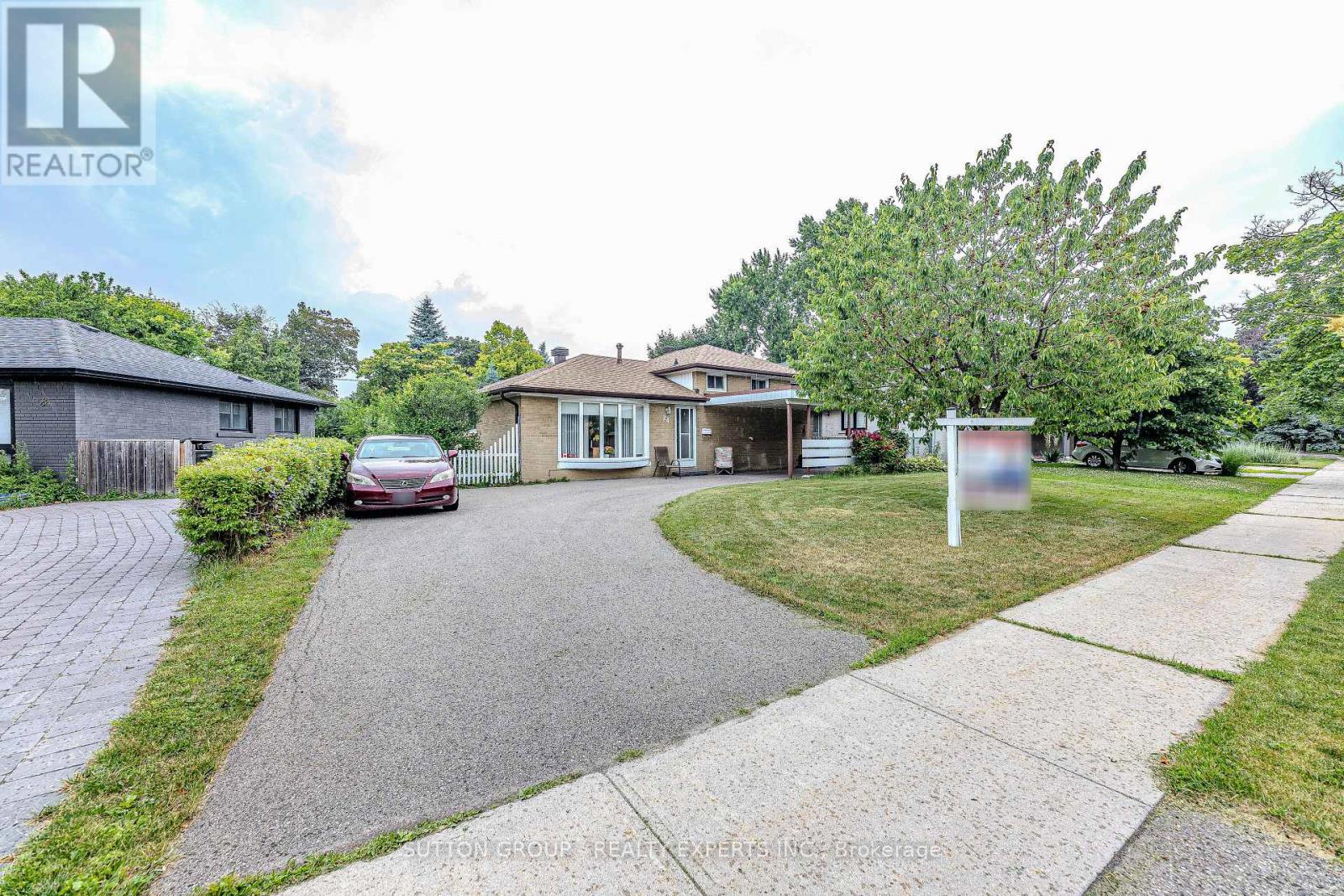 Property at 24 VANDERBRENT CRESCENT image 3