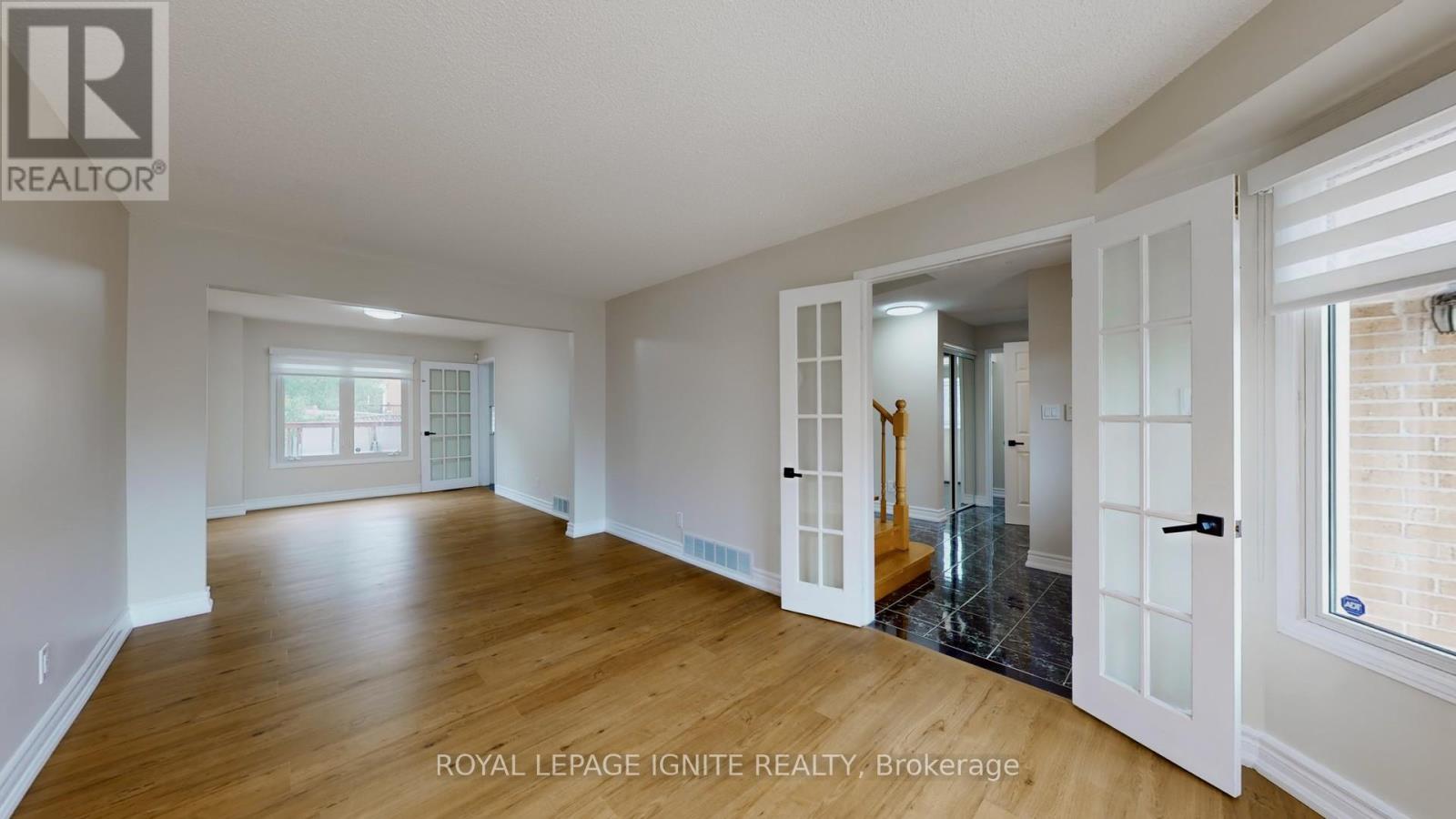 Property at 18 LITTLEBOROUGH COURT image 5