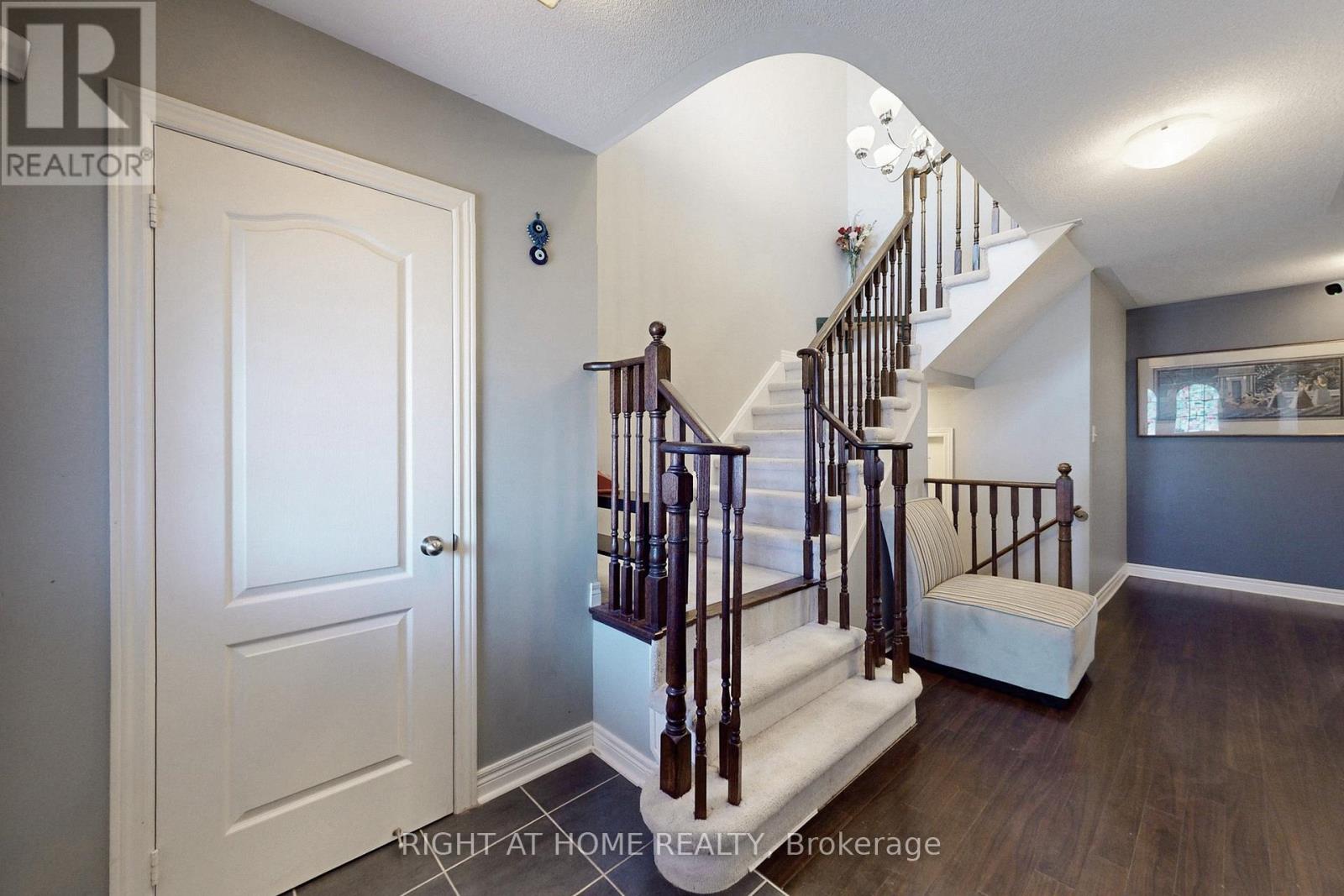 Property at 1373 WOODSTREAM AVENUE image 2