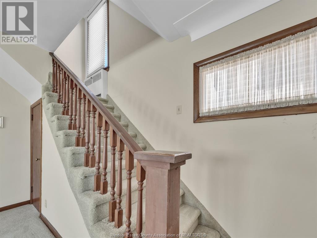 12506 Riverside Drive, Tecumseh, Ontario  N8N 1A3 - Photo 23 - 25010285