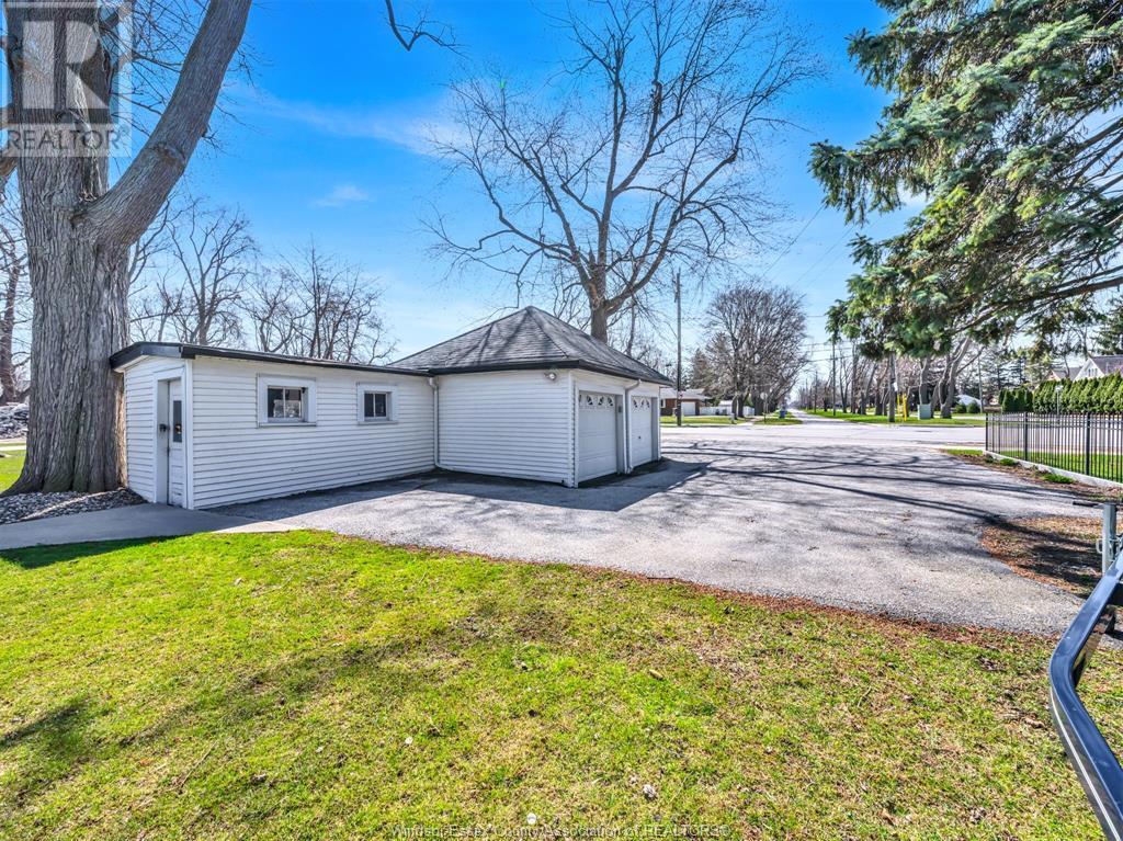 12506 Riverside Drive, Tecumseh, Ontario  N8N 1A3 - Photo 7 - 25010285