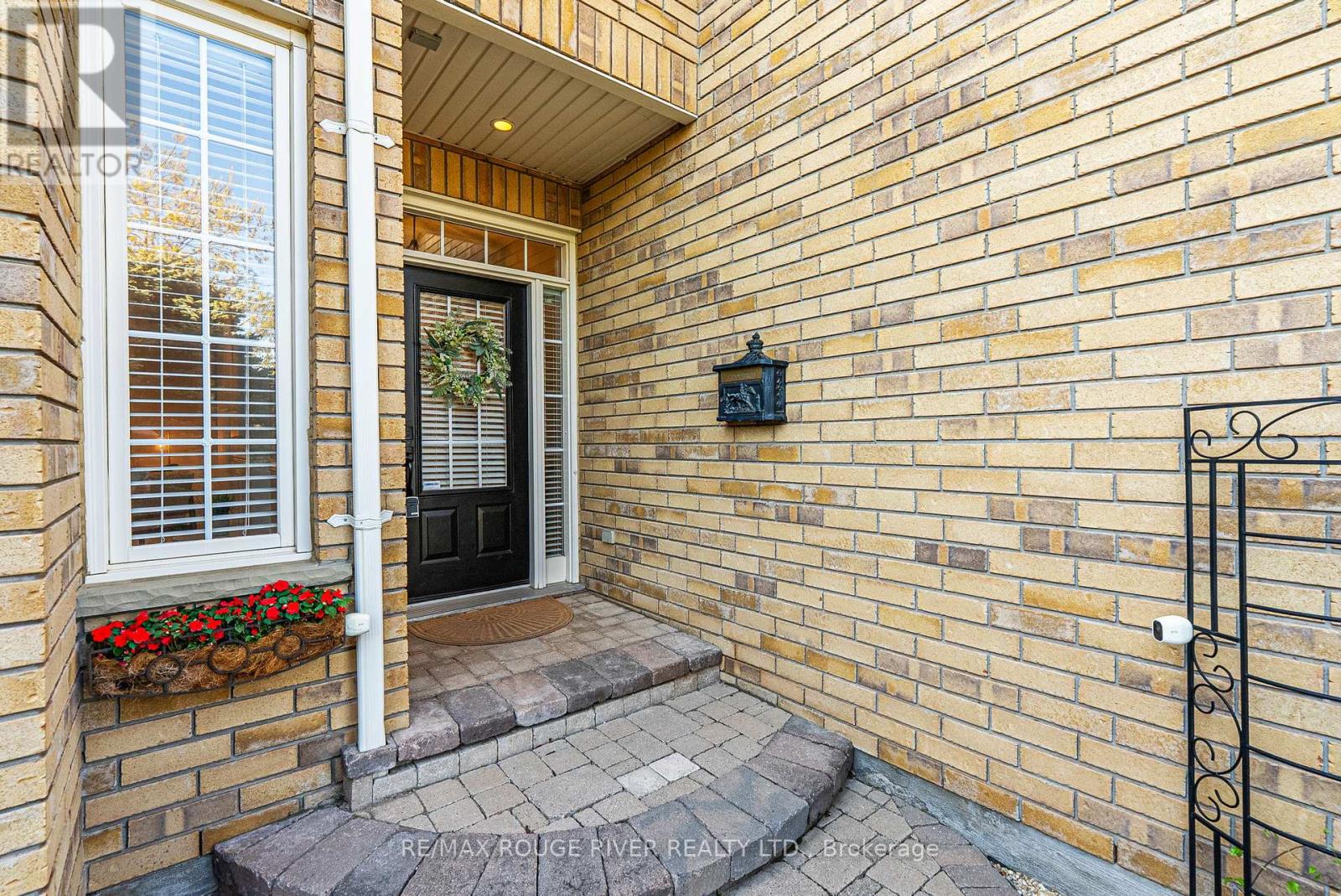 Property at 476 BRITANNIA AVENUE E image 5