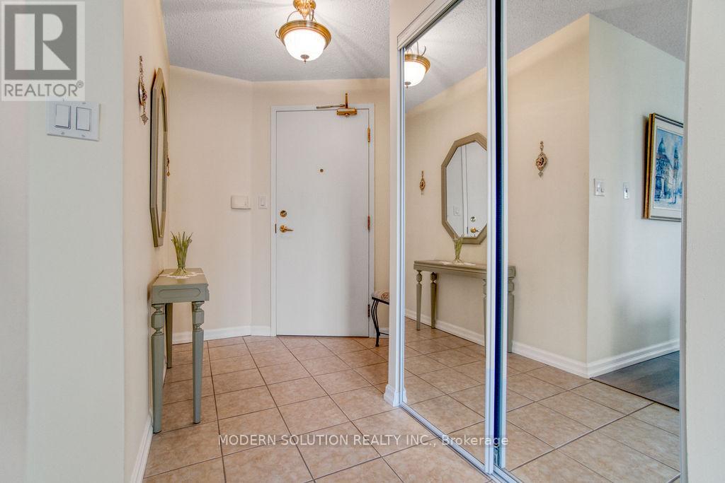 Ph19 - 51 Baffin Court, Richmond Hill, Ontario  L4B 4P6 - Photo 15 - N12255890