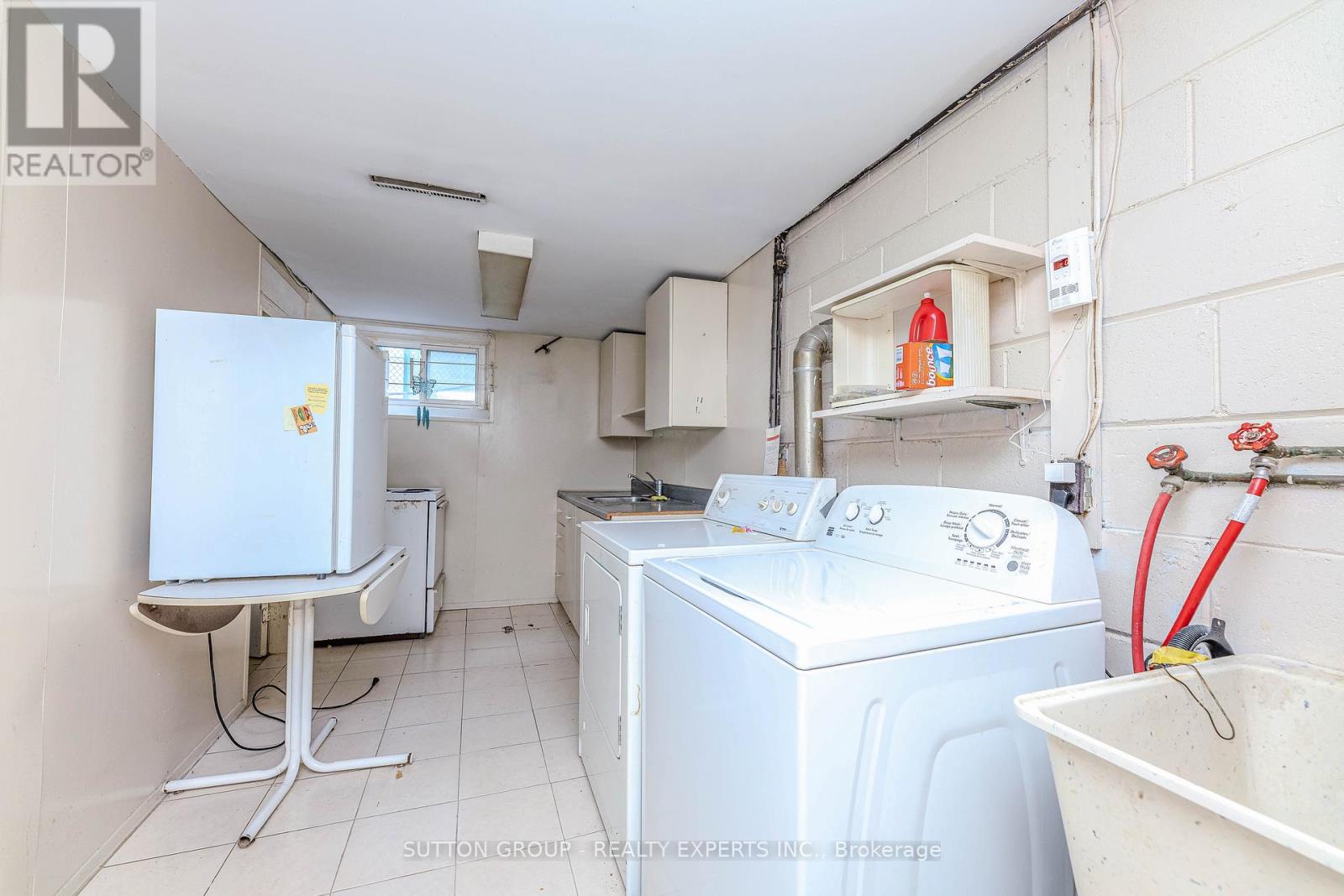 24 Vanderbrent Crescent, Toronto, Ontario  M9R 3W8 - Photo 38 - W12226038