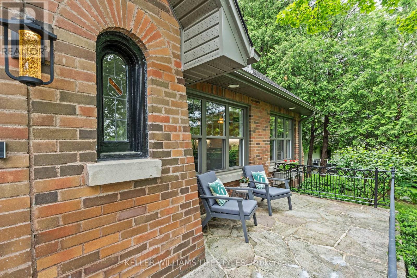Property at 451 WESTMOUNT DRIVE image 2
