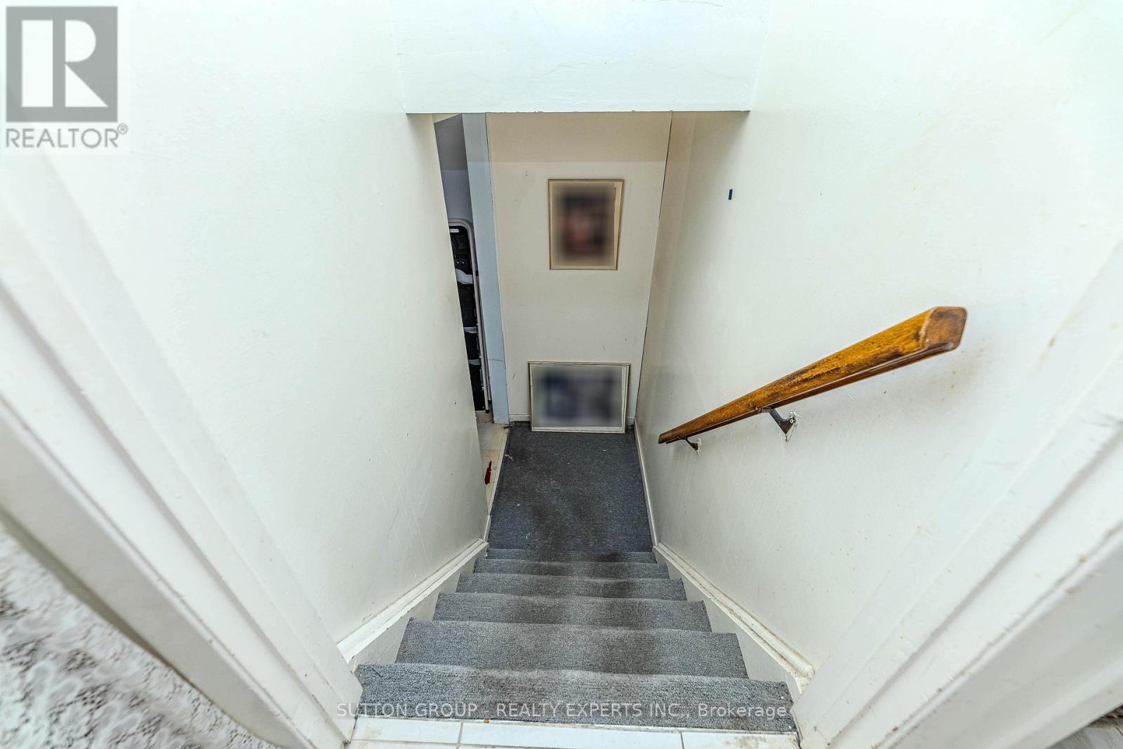 24 Vanderbrent Crescent, Toronto, Ontario  M9R 3W8 - Photo 32 - W12226038