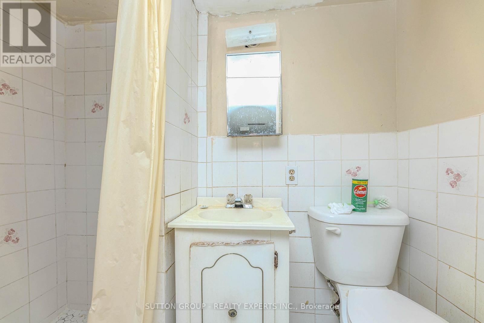 24 Vanderbrent Crescent, Toronto, Ontario  M9R 3W8 - Photo 40 - W12226038