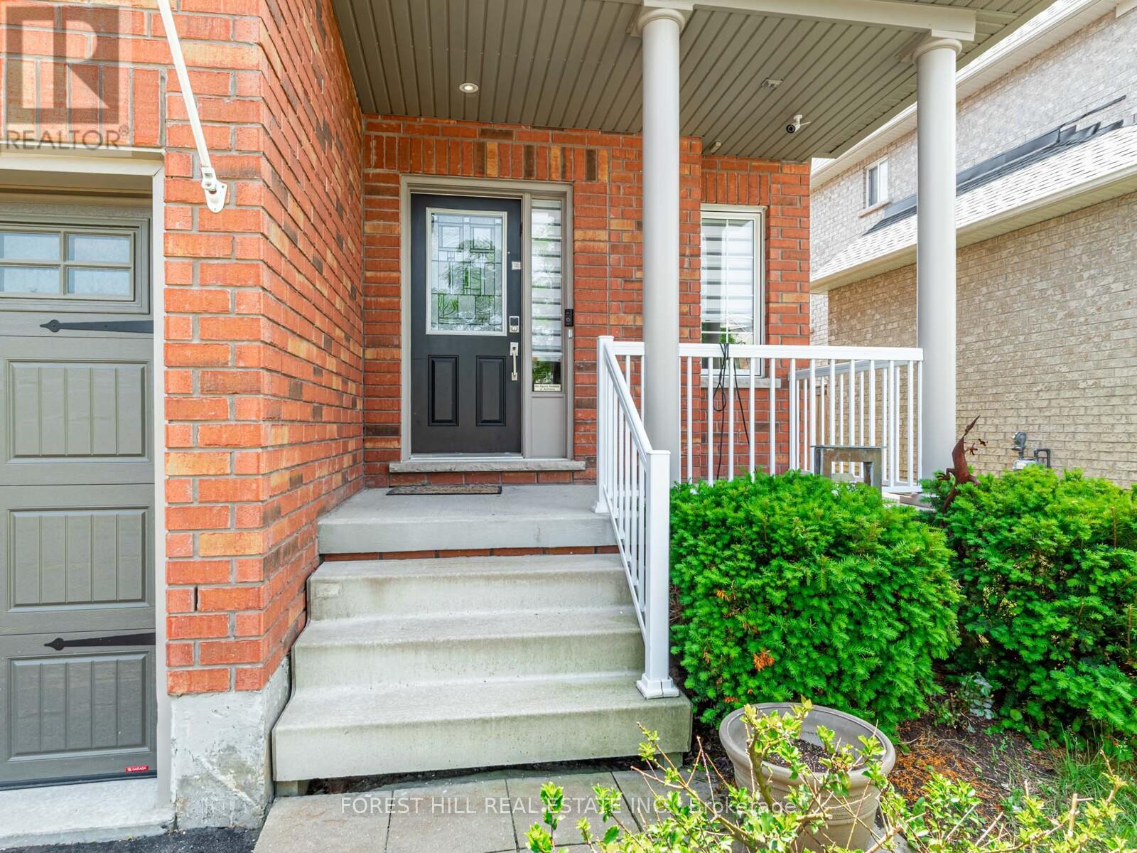 Property at 33 CONNAUGHT LANE image 2