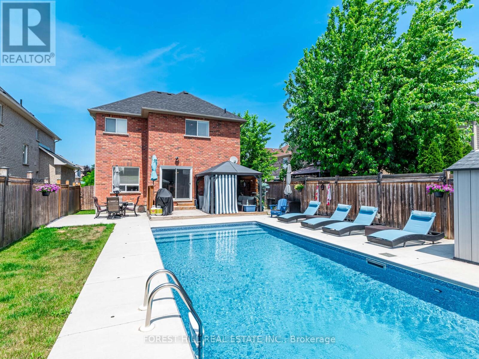 33 Connaught Lane, Barrie, Ontario  L4M 0A6 - Photo 29 - S12255742