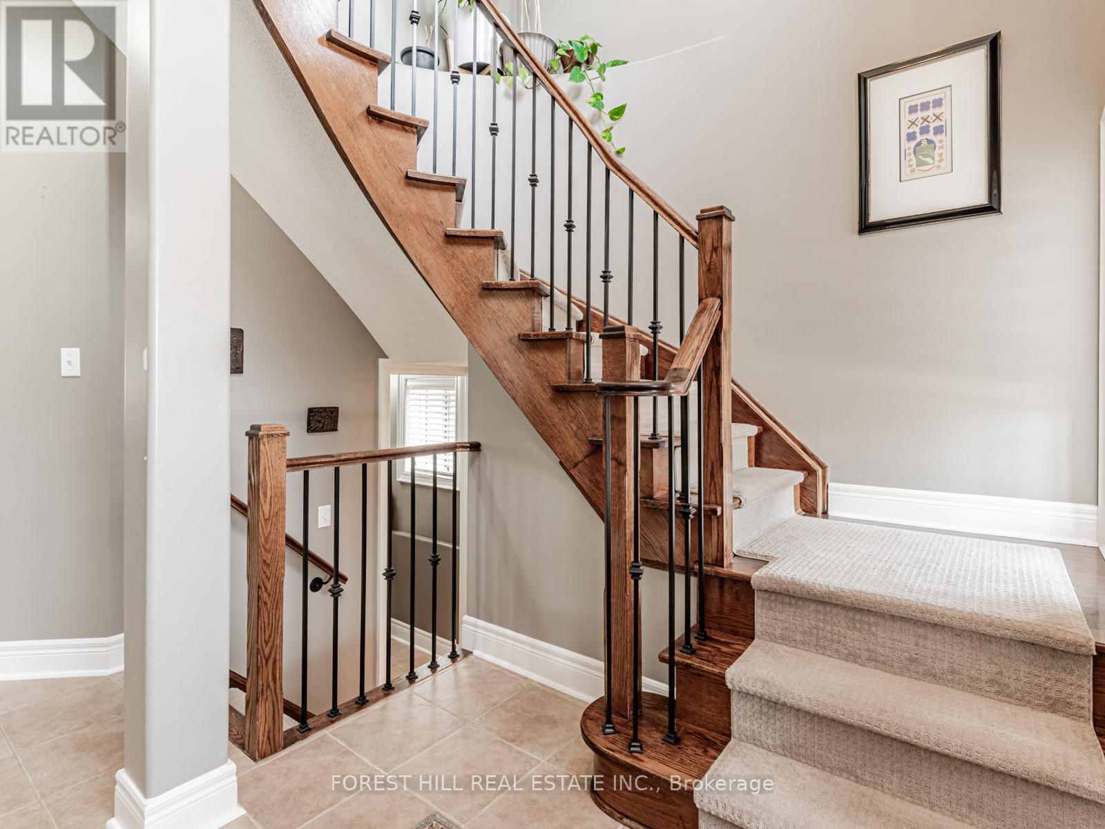 Property at 33 CONNAUGHT LANE image 4