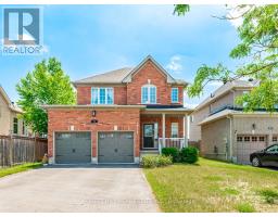 33 CONNAUGHT LANE, Barrie, Ontario