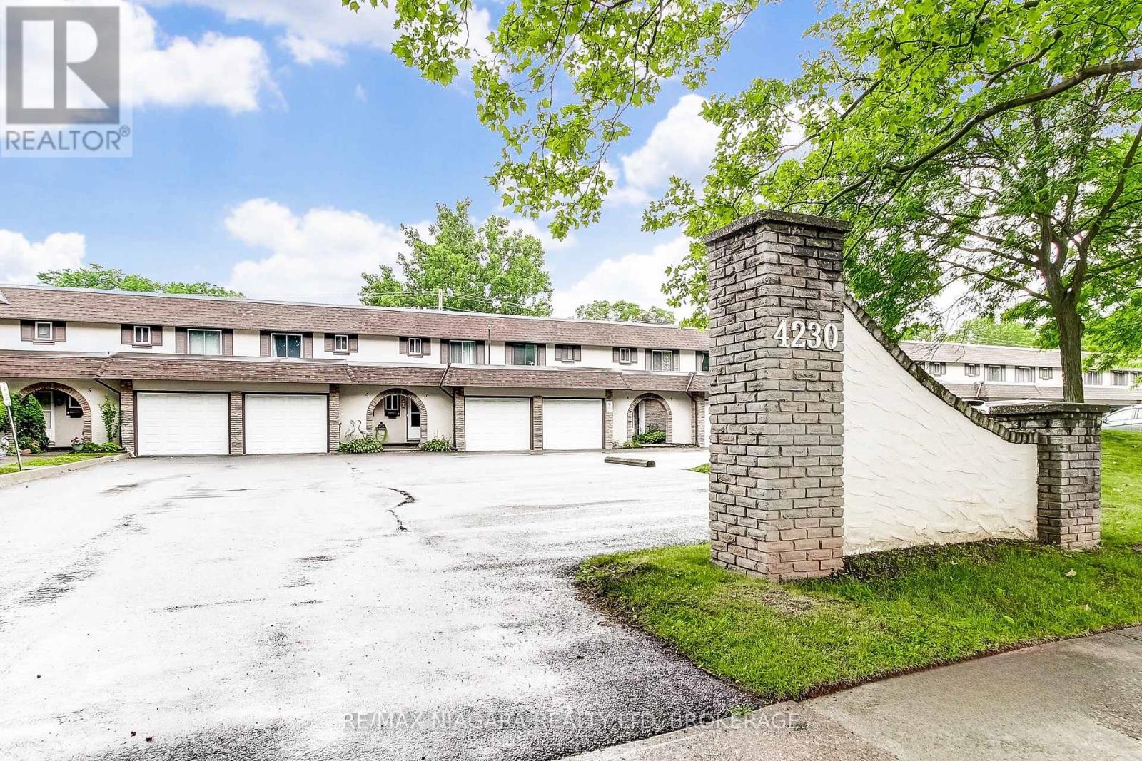 Property at 7 - 4230 MEADOWVALE DRIVE image 2