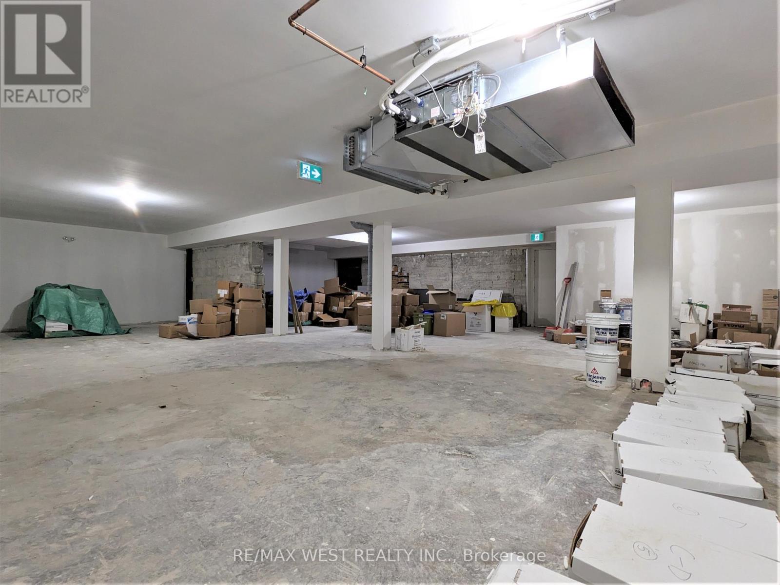 Ll2 - 2920 Dufferin Street, Toronto, Ontario  M6B 3S8 - Photo 13 - W12255778