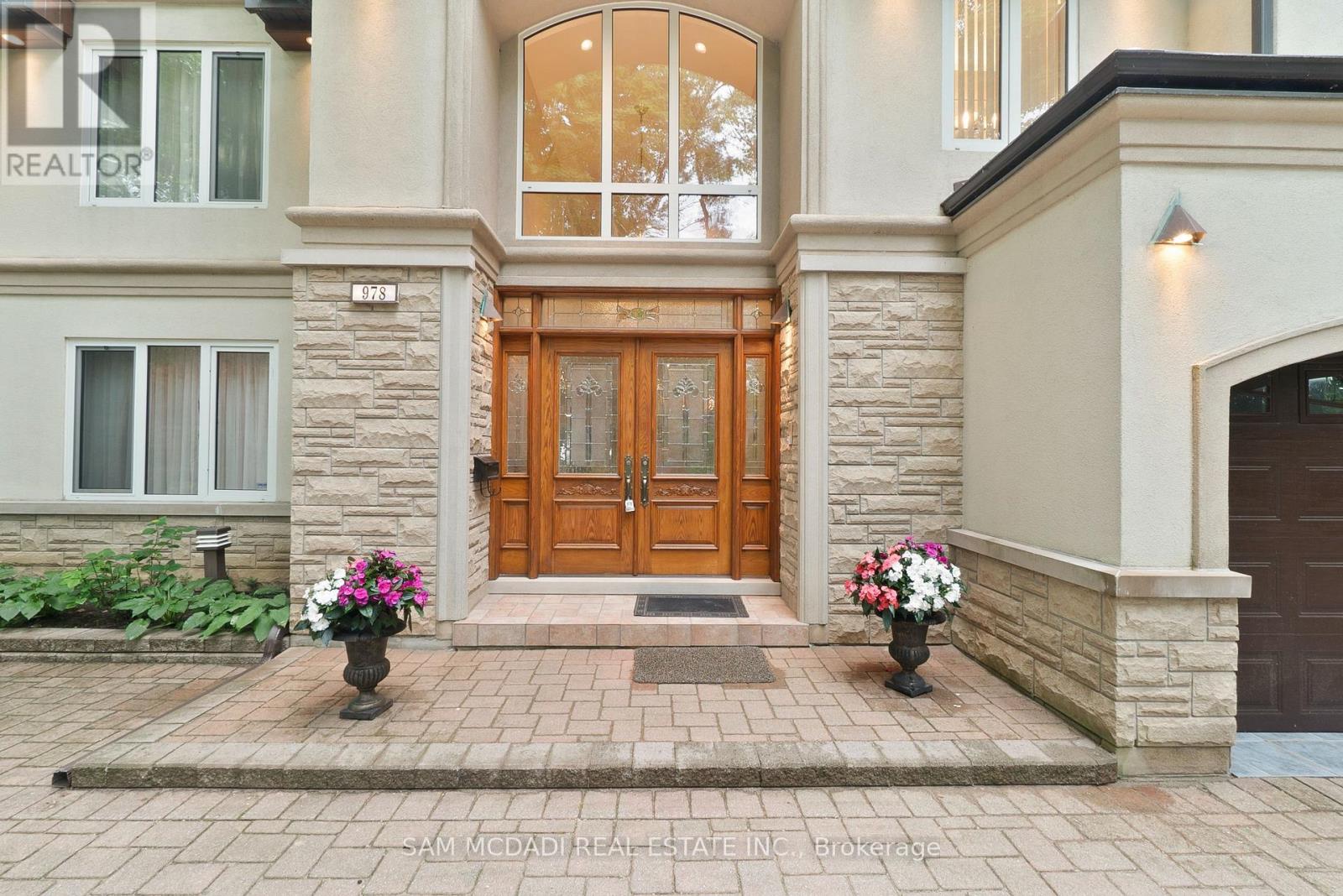 Property at 978 TENNYSON AVENUE image 3