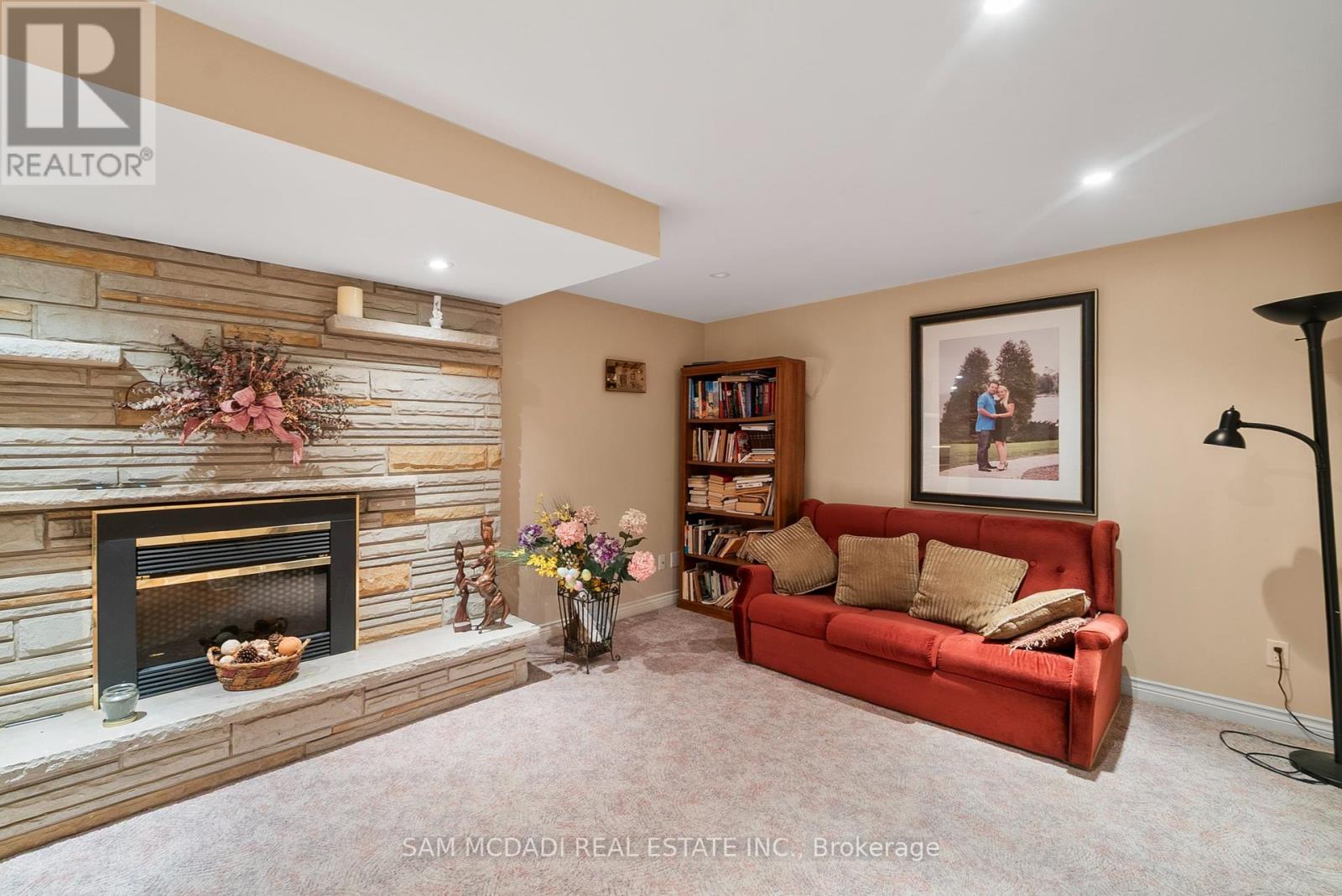 978 Tennyson Avenue, Mississauga, Ontario  L5H 2Z1 - Photo 41 - W12255792
