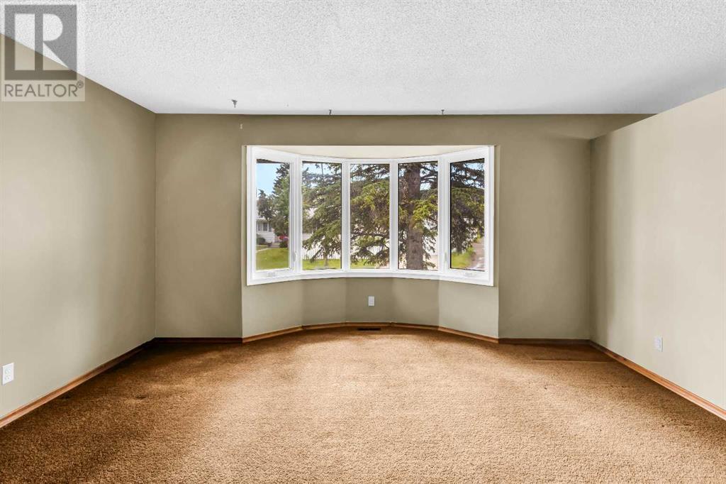 Property at 7512 Hunterfield Road NW image 4