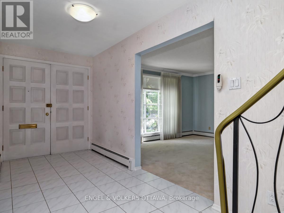 Property at 968 SADLER CRESCENT image 3