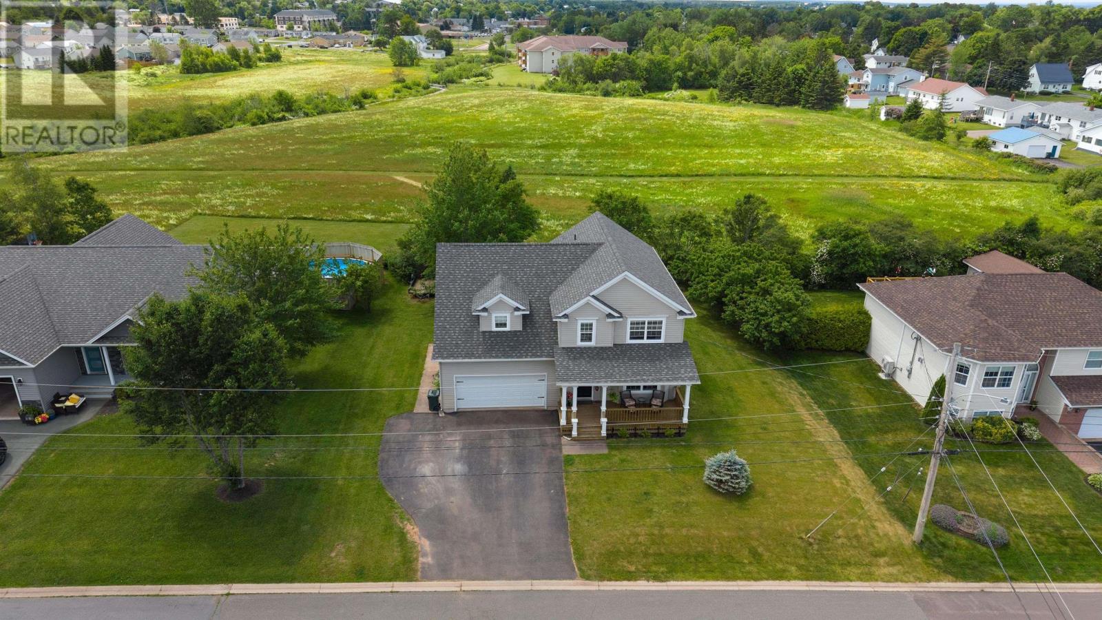 33 Abbey Road, Amherst, Nova Scotia  B4H 4V9 - Photo 2 - 202516168