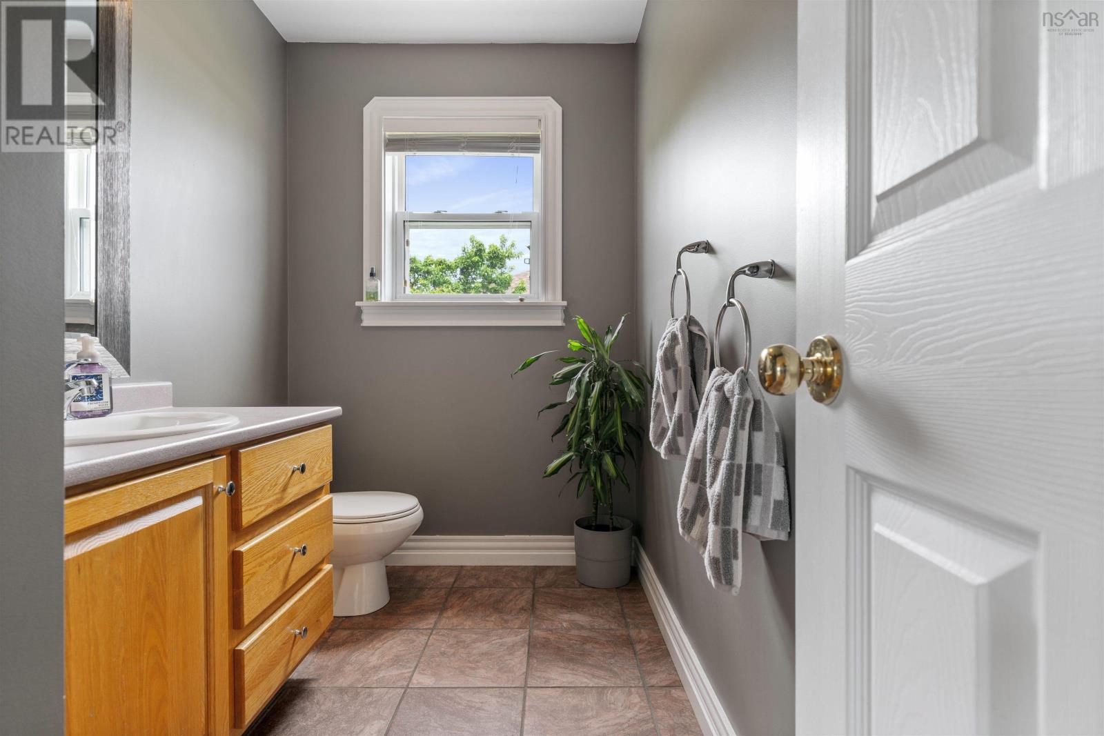 33 Abbey Road, Amherst, Nova Scotia  B4H 4V9 - Photo 13 - 202516168