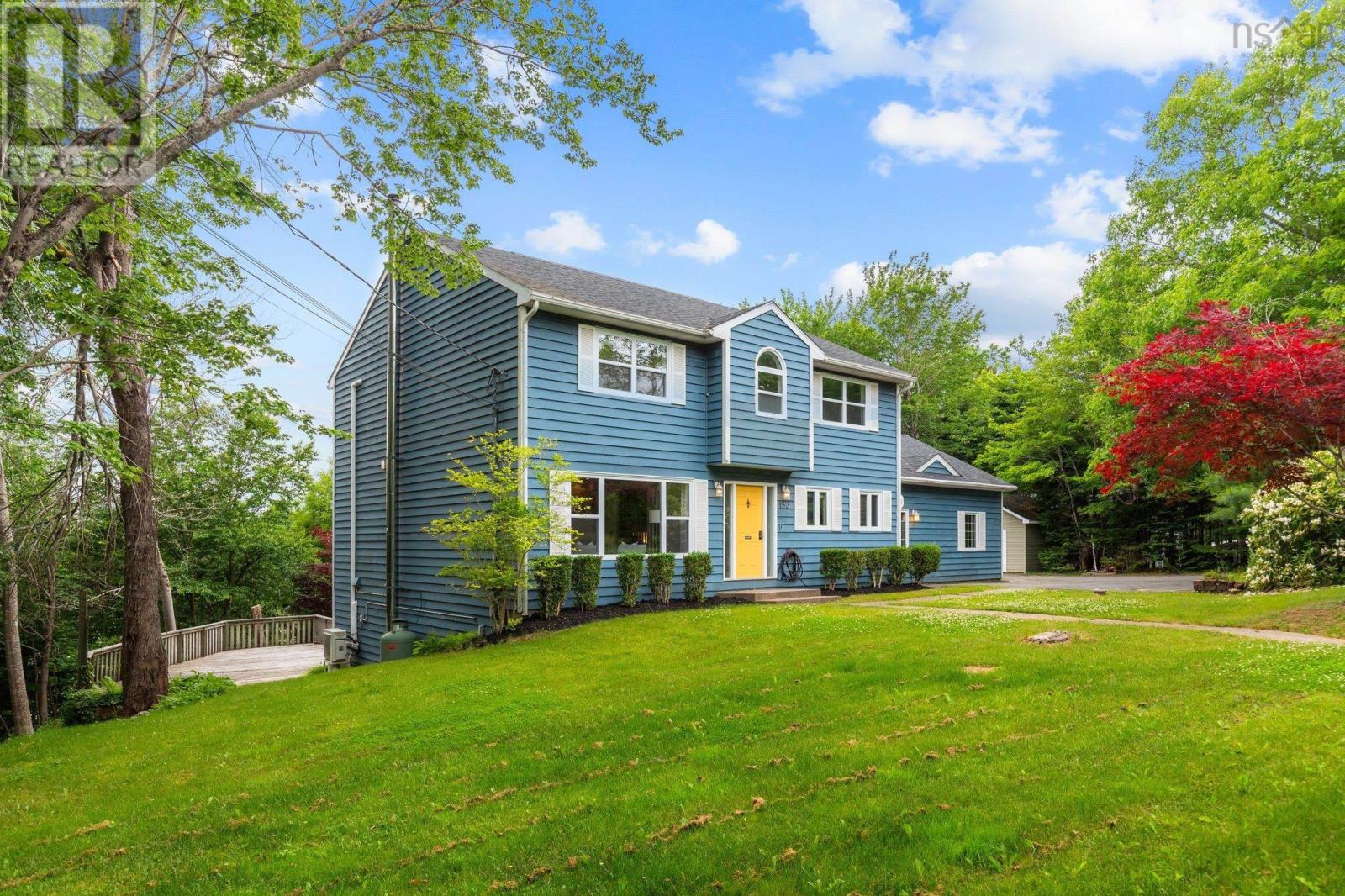 Property at 153 Foster Avenue image 2