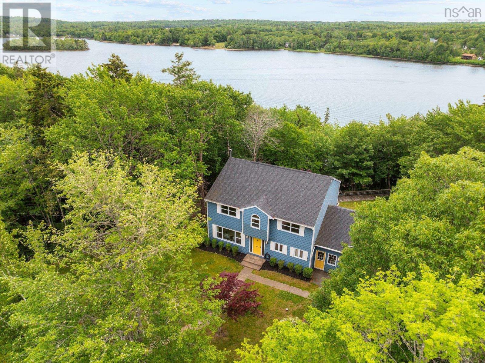 Property at 153 Foster Avenue image 4