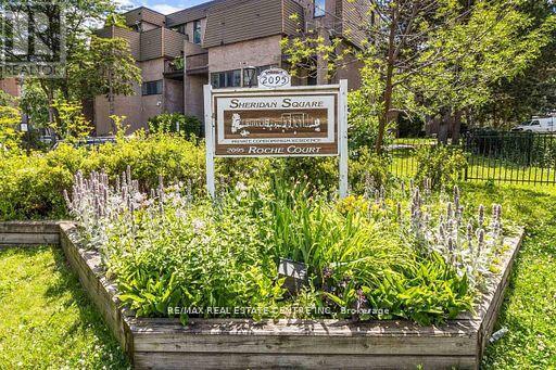 Property at 124 - 2095 ROCHE COURT image 1