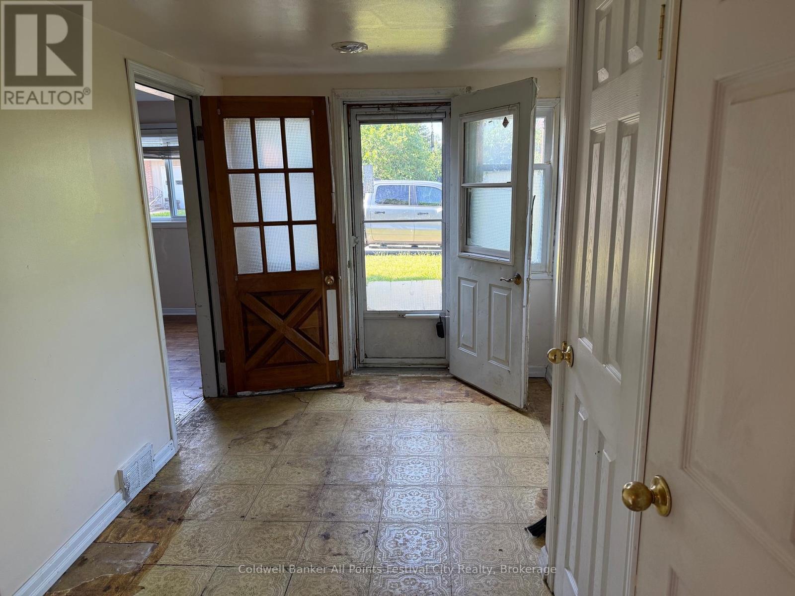 9 Blake Street E, Goderich, Ontario  N7A 1C5 - Photo 9 - X12252649