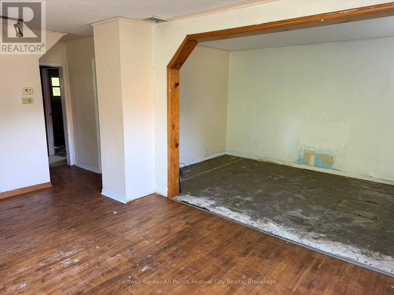 9 Blake Street E, Goderich, Ontario  N7A 1C5 - Photo 3 - X12252649