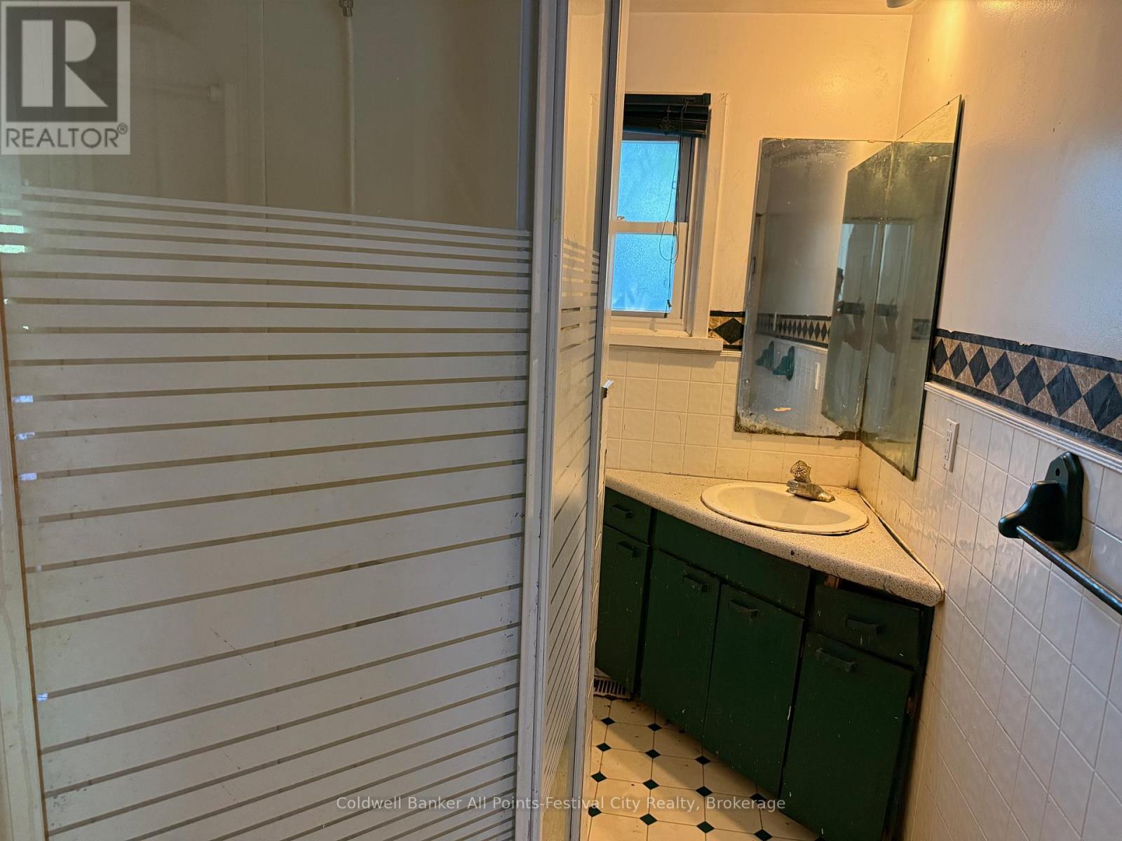 9 Blake Street E, Goderich, Ontario  N7A 1C5 - Photo 5 - X12252649