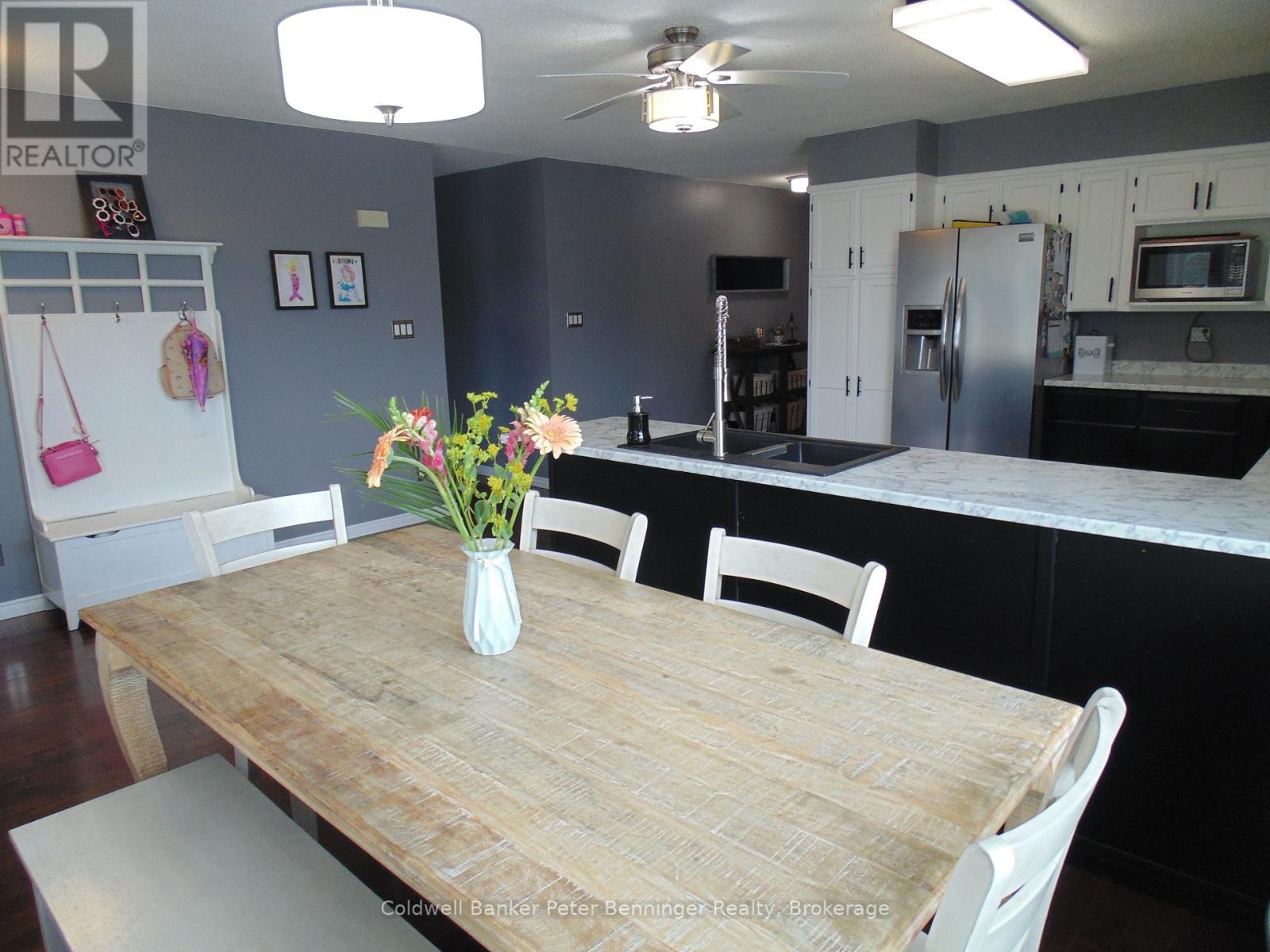 366 Goderich Street, Saugeen Shores, Ontario  N0H 2C1 - Photo 4 - X12254077