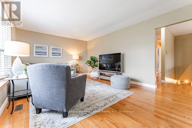 Property at 756 MACKENZIE DRIVE image 4
