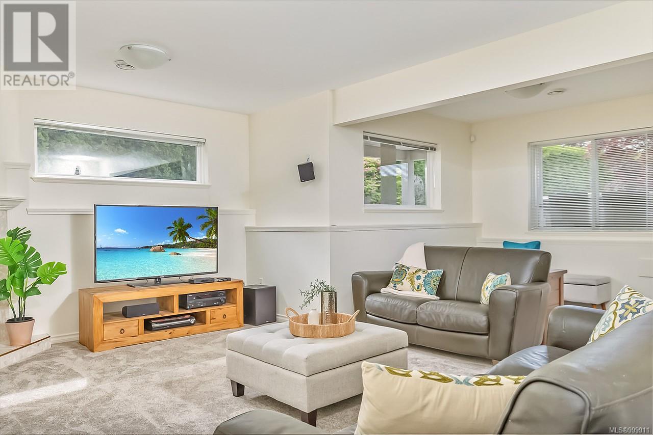 1112 Aery View Way, Parksville, British Columbia  V9P 2N9 - Photo 8 - 999911