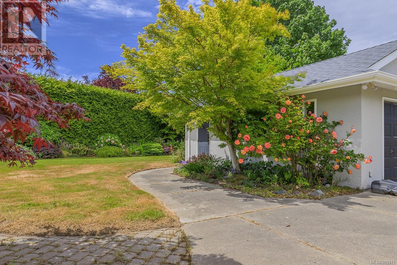 1112 Aery View Way, Parksville, British Columbia  V9P 2N9 - Photo 15 - 999911