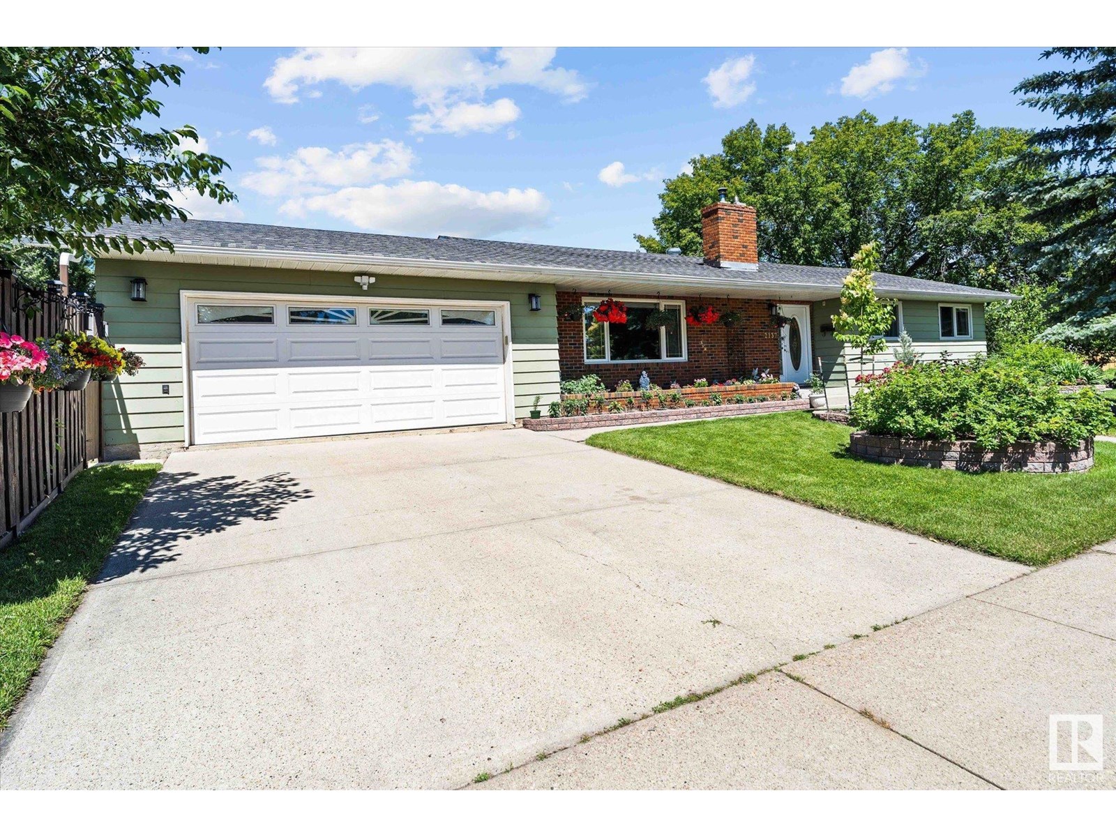 Property at 2137 85 ST NW image 1
