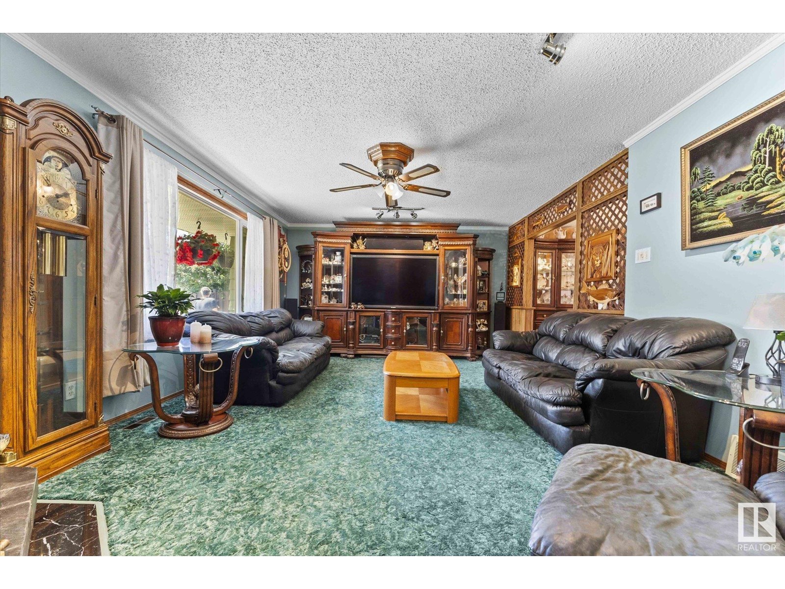 Property at 2137 85 ST NW image 5