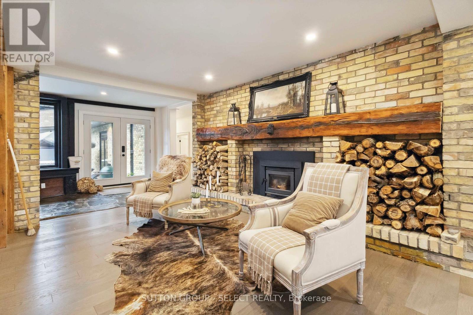 10096 Charlton Drive, Middlesex Centre, Ontario  N0M 1P0 - Photo 16 - X12256140