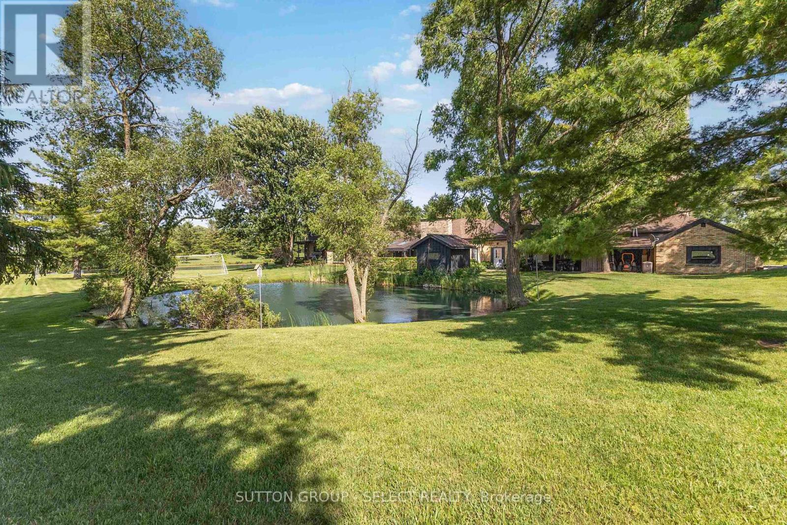 10096 Charlton Drive, Middlesex Centre (Denfield), Ontario  N0M 1P0 - Photo 44 - X12256140