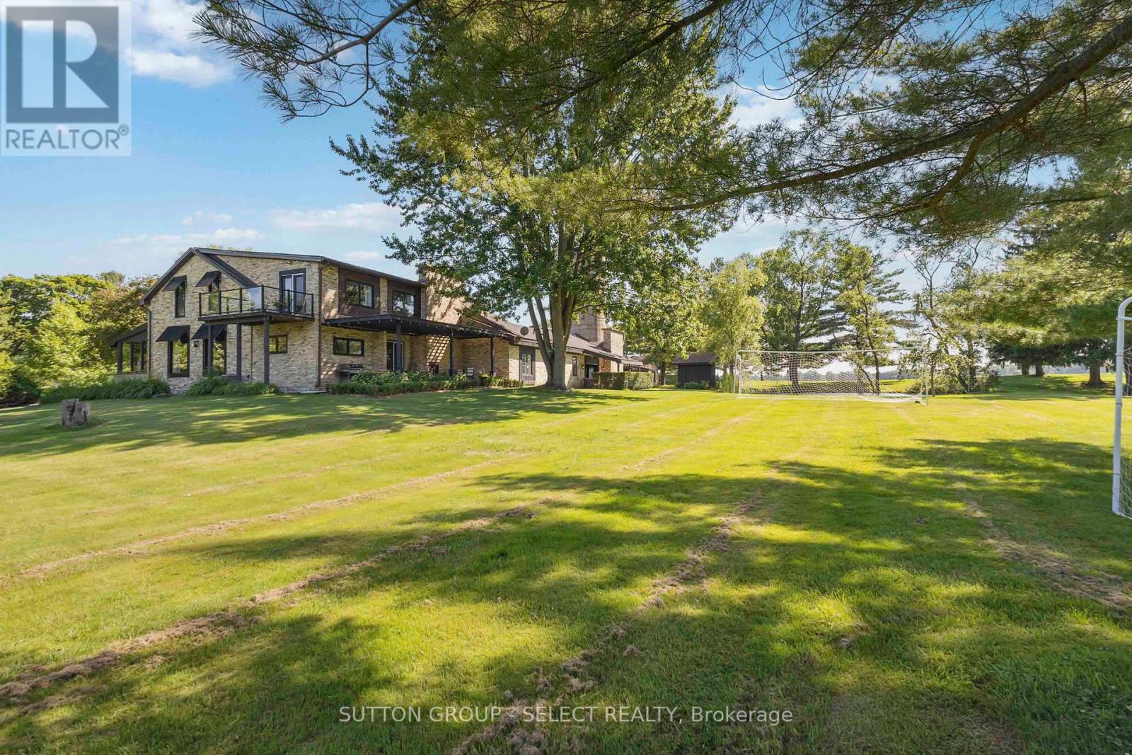 10096 Charlton Drive, Middlesex Centre (Denfield), Ontario  N0M 1P0 - Photo 45 - X12256140