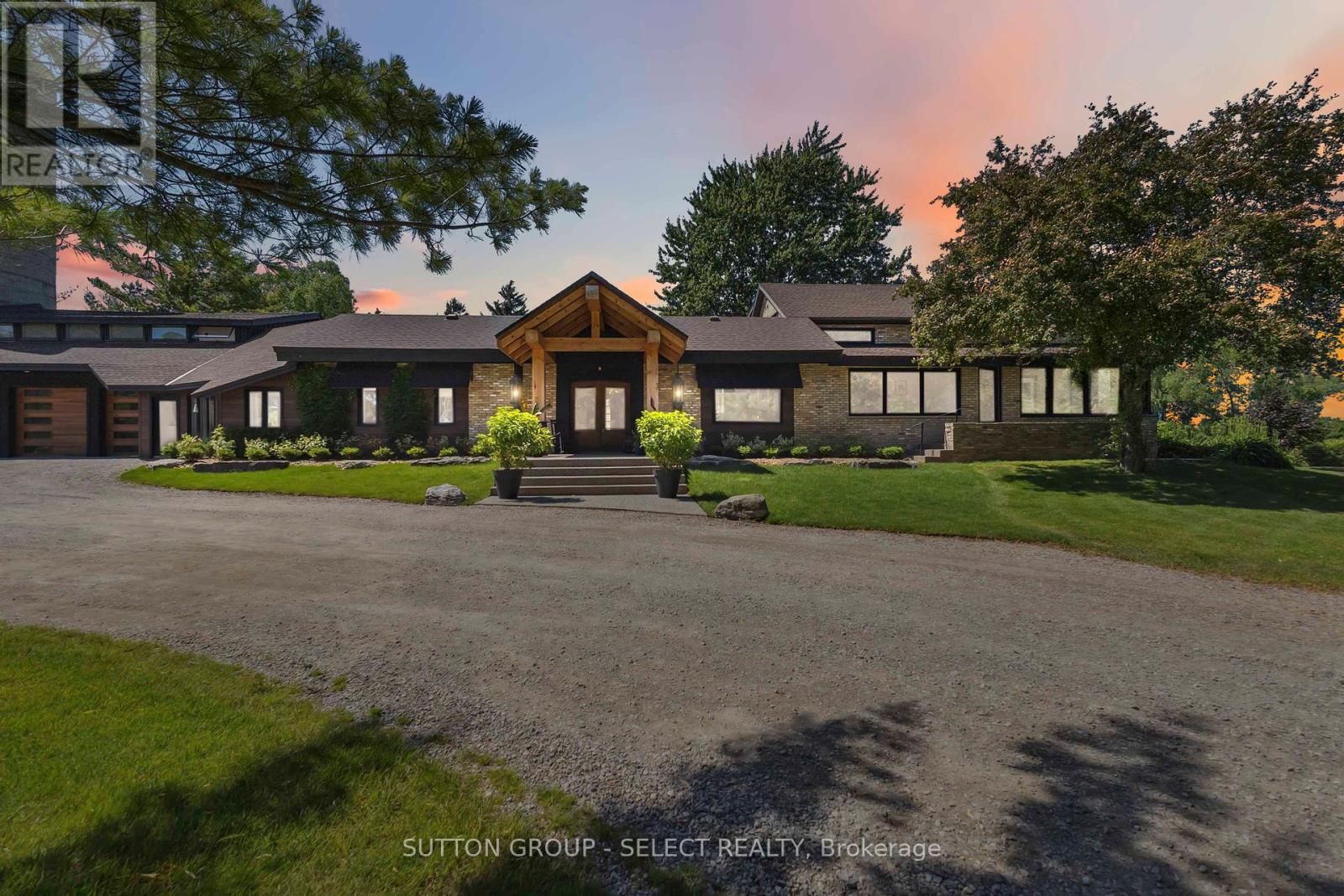 10096 Charlton Drive, Middlesex Centre (Denfield), Ontario  N0M 1P0 - Photo 49 - X12256140