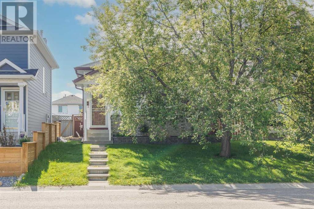 Property at 254 Coville Crescent NE image 3