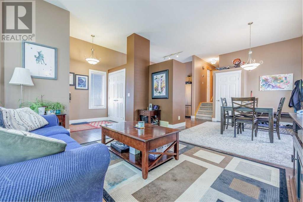 Property at 254 Coville Crescent NE image 5