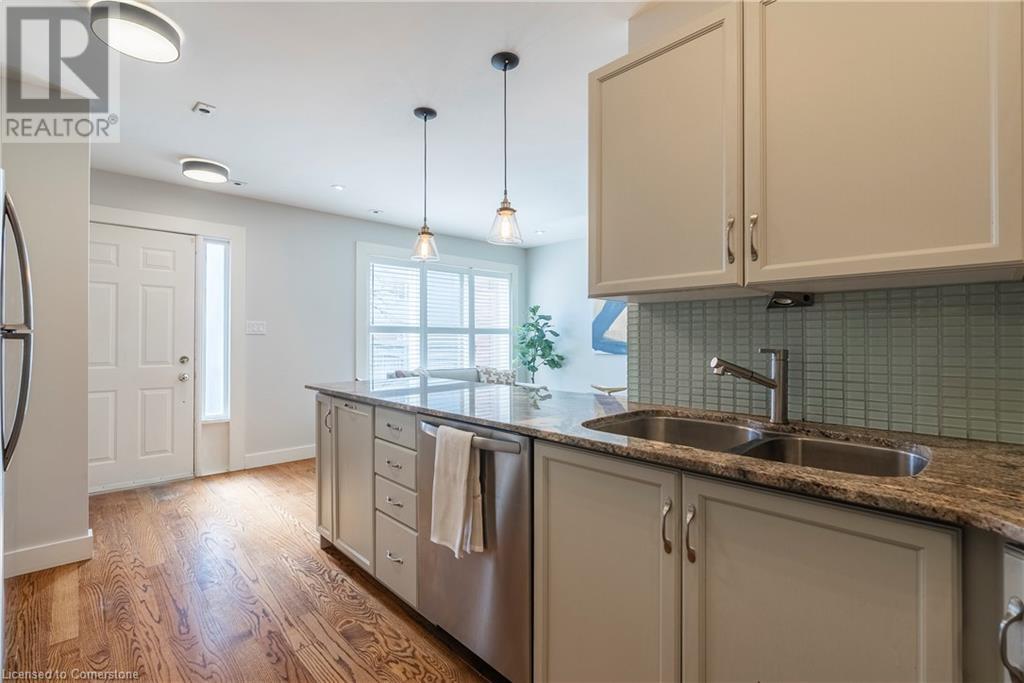 1241 Parkwest Place Unit# 4, Mississauga, Ontario  L5E 3J3 - Photo 12 - 40746929