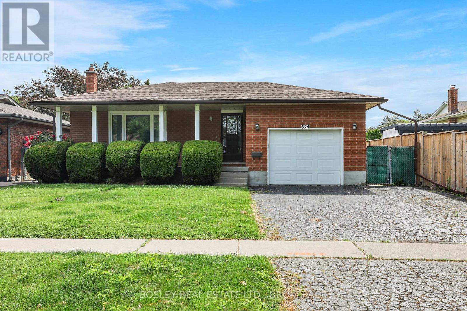 Property at 624 LAKE STREET image 1
