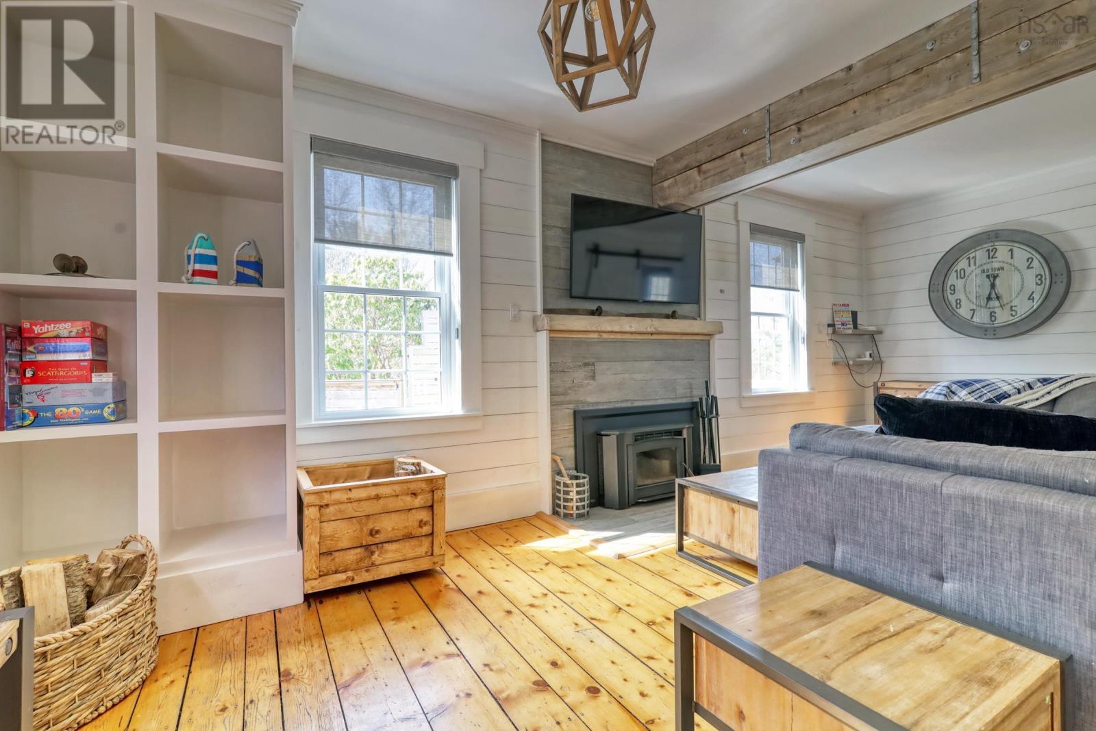 Property at 142 Woodstock Road image 3
