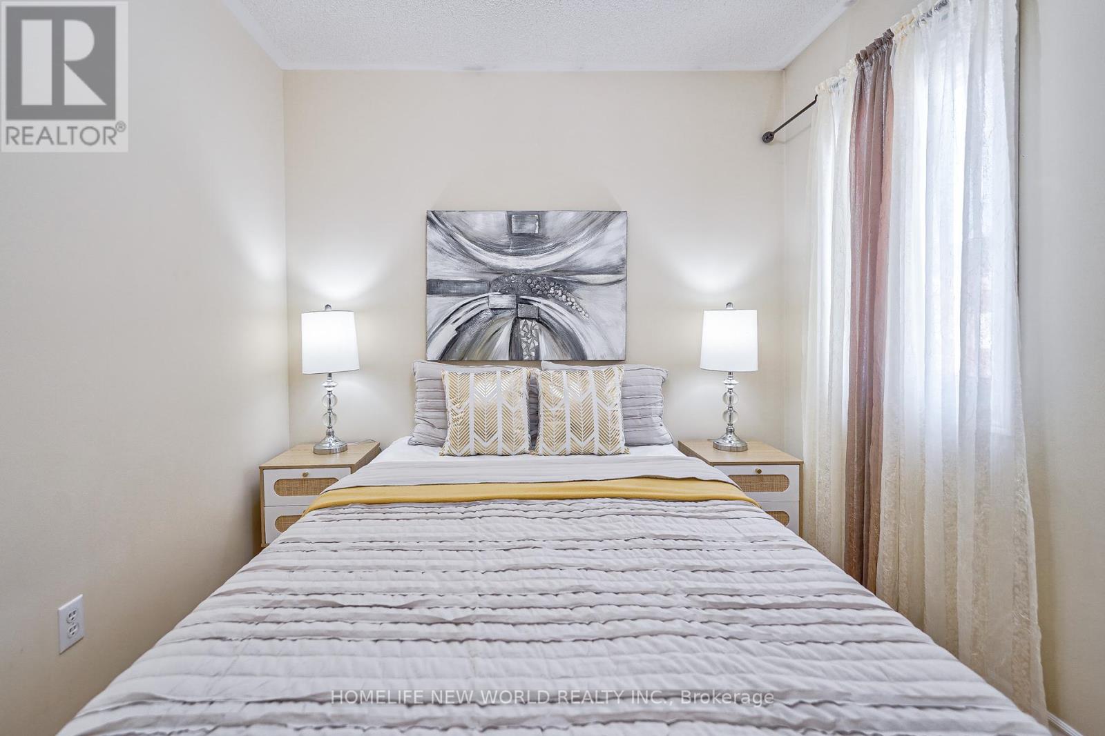 24 Ellesmere Street, Richmond Hill, Ontario  L4B 4E1 - Photo 15 - N12255946